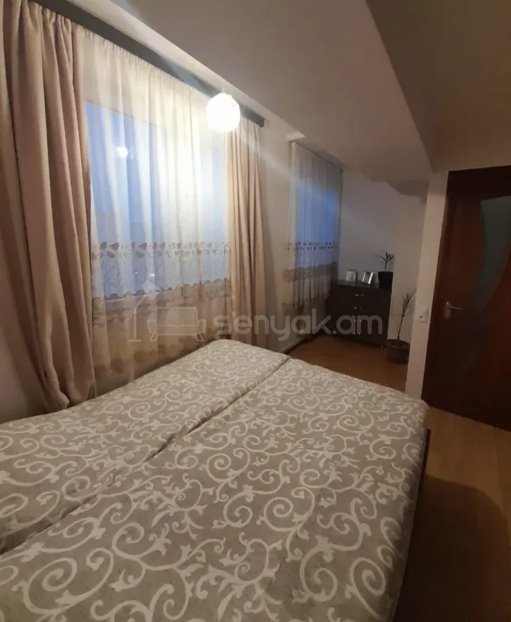 4 Սենյականոց Բնակարան, 75քմ, 10/13 հարկ, Կապիտալ Վերանորոգված