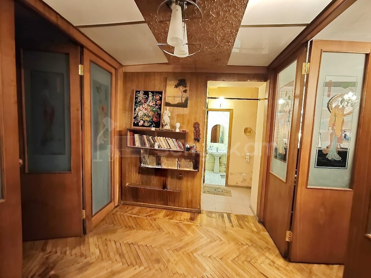 3 Սենյականոց Բնակարան, 91քմ, 6/10 հարկ, Պետական Վիճակում