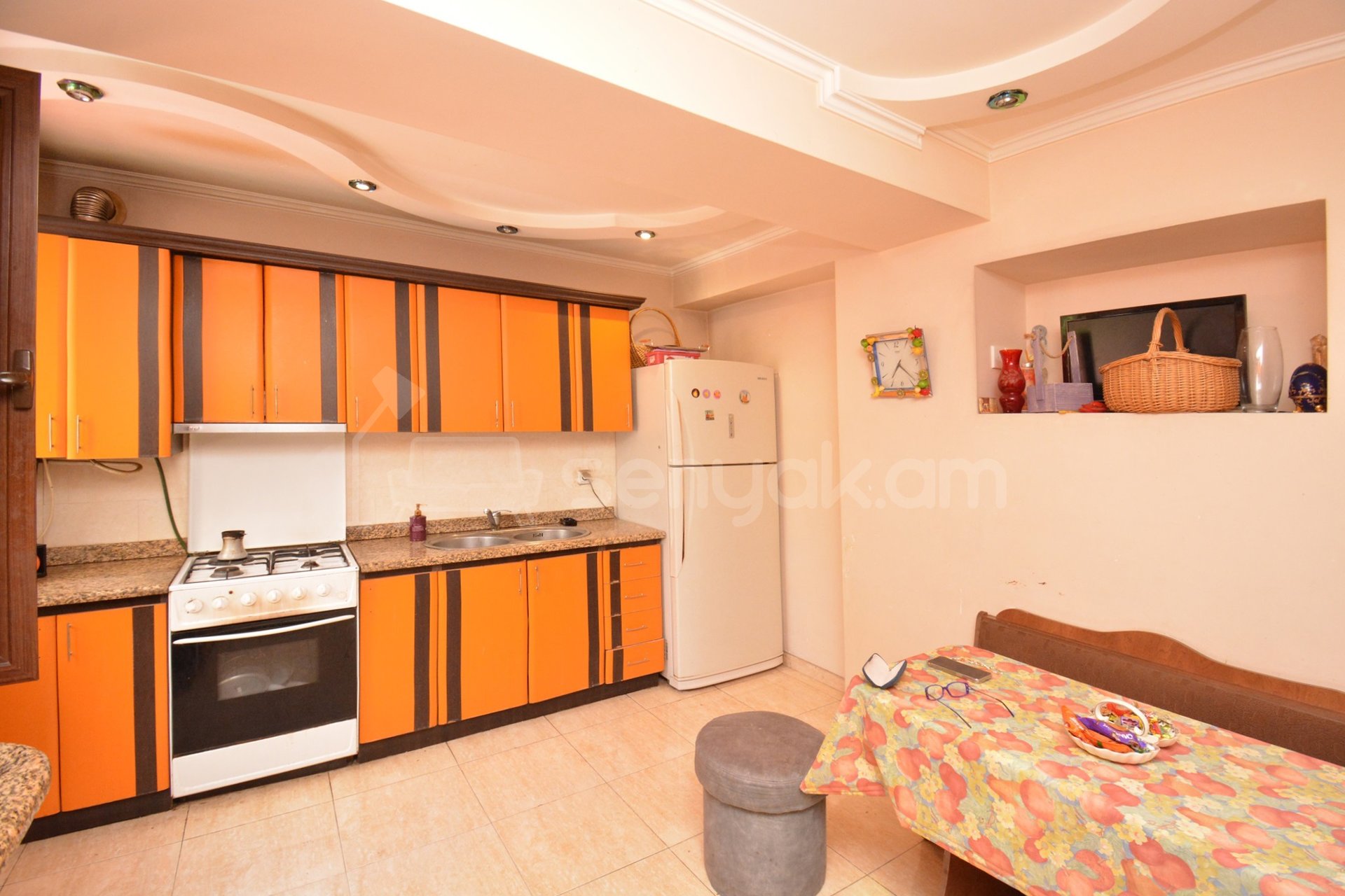 4 Սենյականոց Սեփական Տուն, 400քմ, Կապիտալ Վերանորոգված, Ավտոտնակով