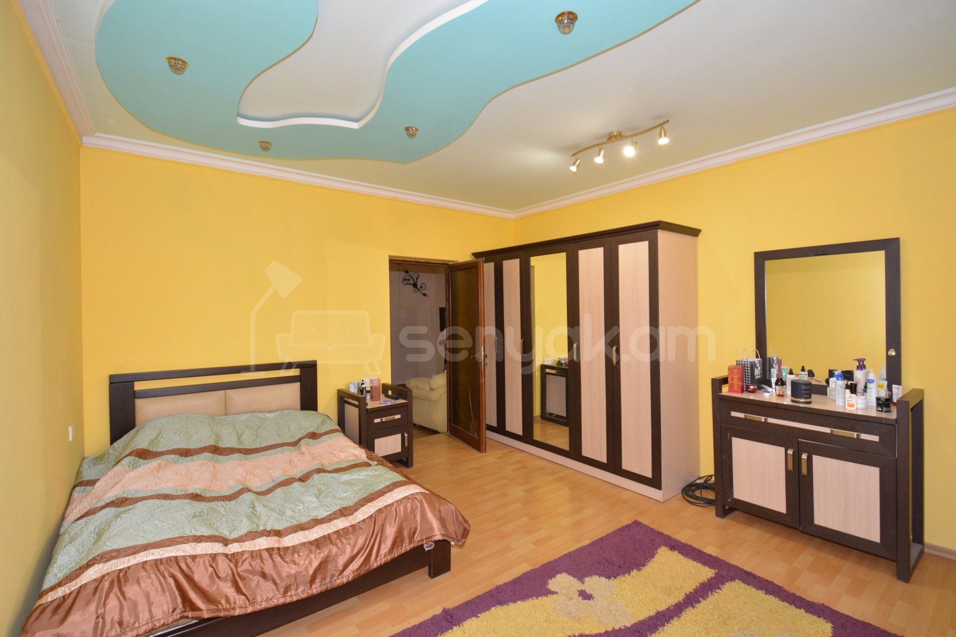 4 Սենյականոց Սեփական Տուն, 400քմ, Կապիտալ Վերանորոգված, Ավտոտնակով