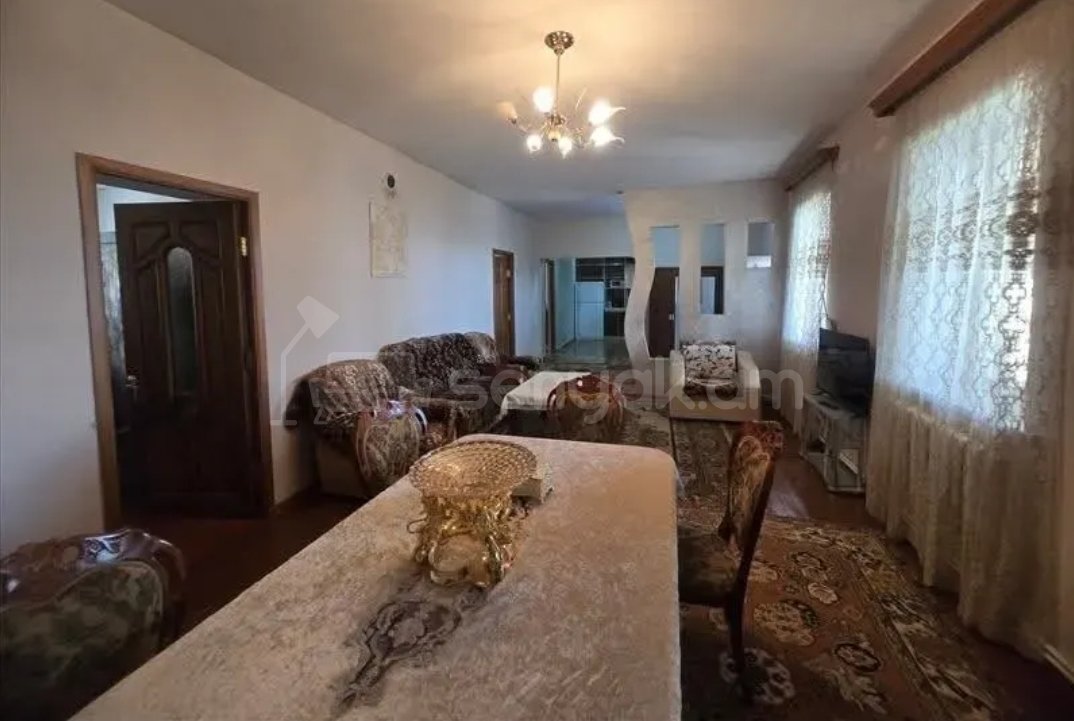 4 Սենյականոց Սեփական Տուն, 157քմ, Կապիտալ Վերանորոգված, Ավտոտնակով