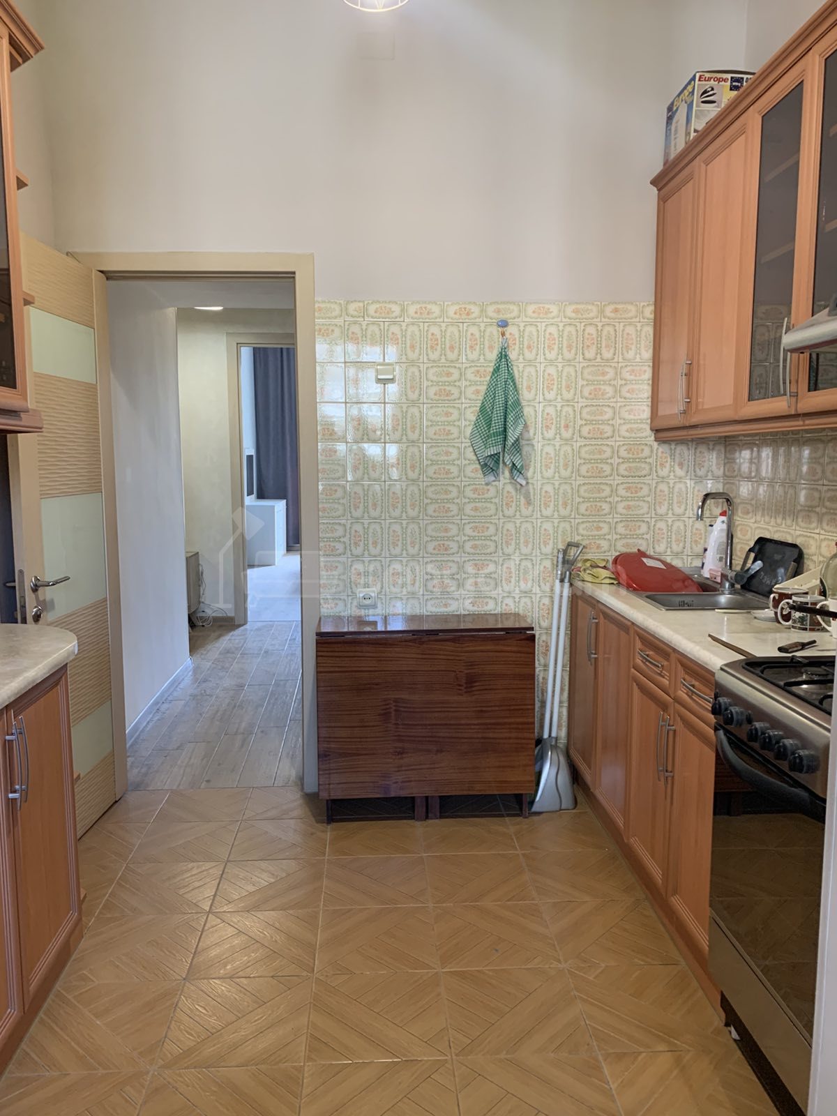 2 Սենյականոց Բնակարան Քարե Շենքում, 75քմ, 2/4 հարկ, Կապիտալ Վերանորոգված, Կահավորված, Արևկող