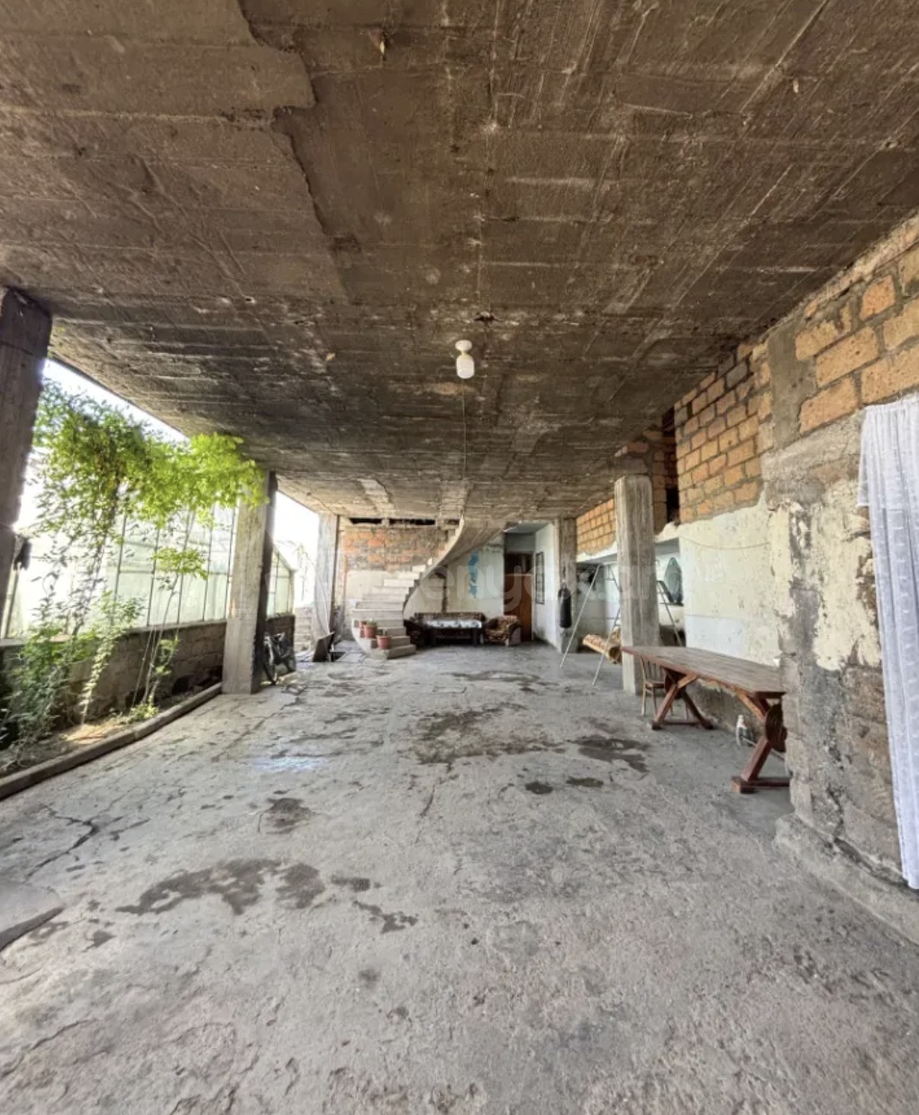 5 Սենյականոց Սեփական Տուն, 300քմ, Նորմալ Վիճակում, Ավտոտնակով