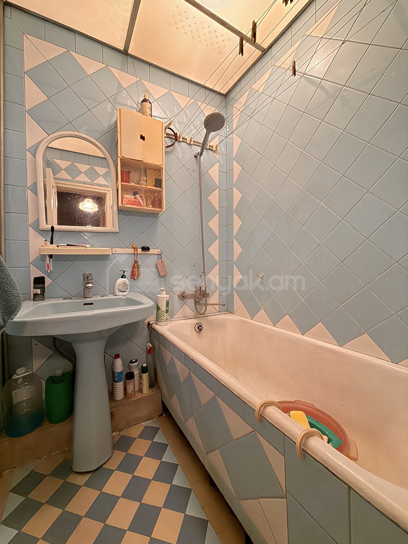 3 Սենյականոց Բնակարան, 78քմ, 5/9 հարկ, Նորմալ Վիճակում