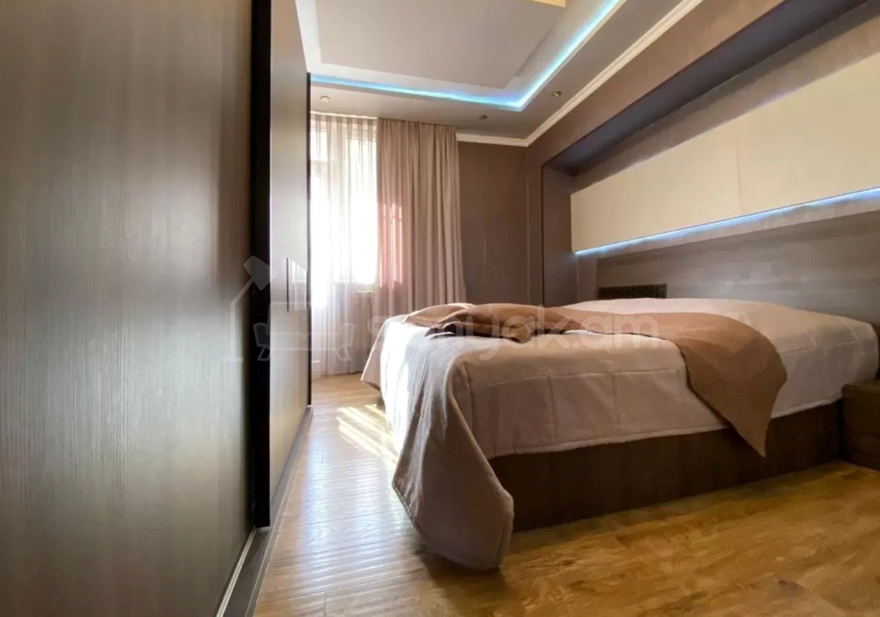 4 Սենյականոց Բնակարան, 95քմ, 3/10 հարկ, Դիզայներական Վերանորոգված