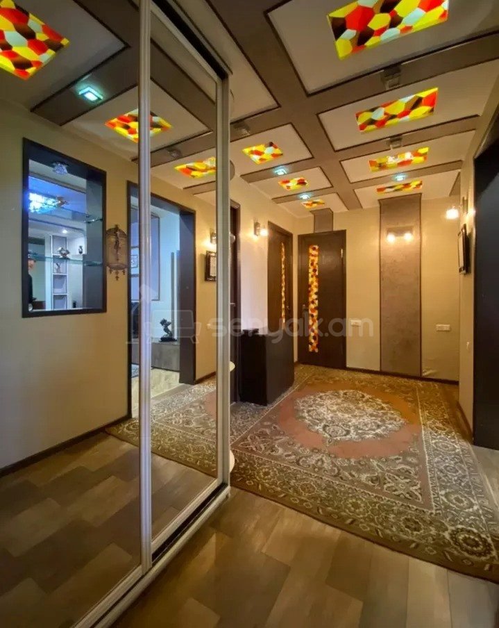 4 Սենյականոց Բնակարան, 95քմ, 3/10 հարկ, Դիզայներական Վերանորոգված