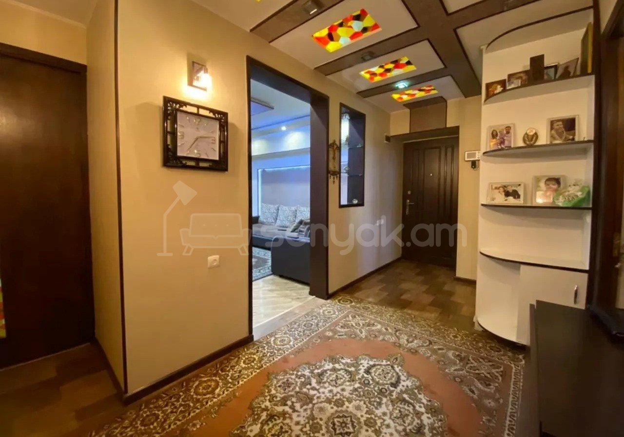 4 Սենյականոց Բնակարան, 95քմ, 3/10 հարկ, Դիզայներական Վերանորոգված