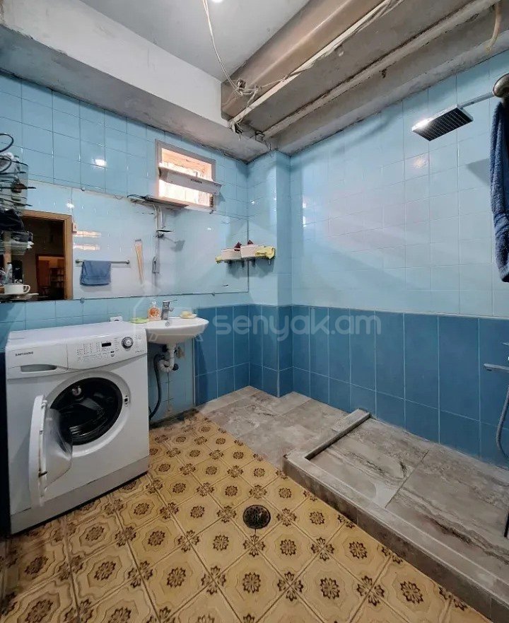 3 Սենյականոց Բնակարան, 94քմ, 7/7 հարկ, Նորմալ Վիճակում