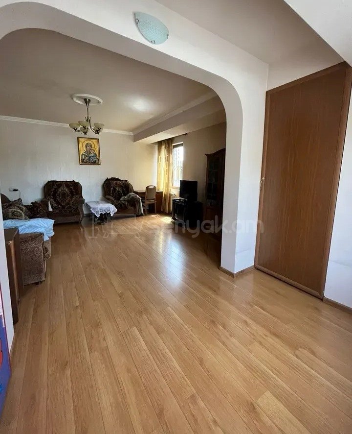 3 Սենյականոց Բնակարան, 69քմ, 2/14 հարկ, Կապիտալ Վերանորոգված