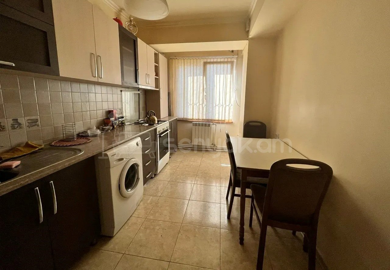 3 Սենյականոց Բնակարան, 69քմ, 2/14 հարկ, Կապիտալ Վերանորոգված