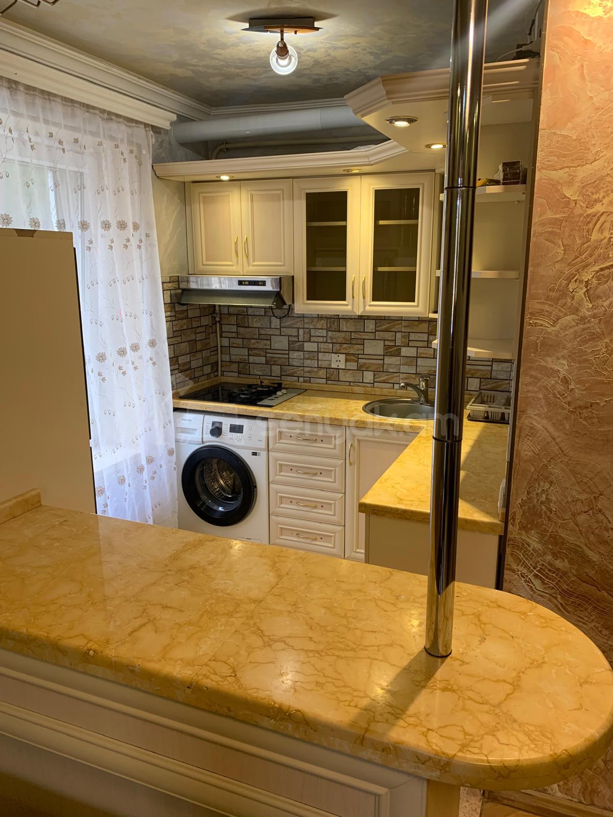 2 Սենյականոց Բնակարան Քարե Շենքում, 56քմ, 4/5 հարկ, Կապիտալ Վերանորոգված, Կահավորված, Արևկող