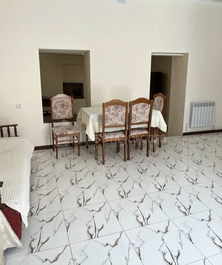 2 Սենյականոց Բնակարան Քարե Շենքում, 57քմ, 1/1 հարկ, Կապիտալ Վերանորոգված, Կահավորված