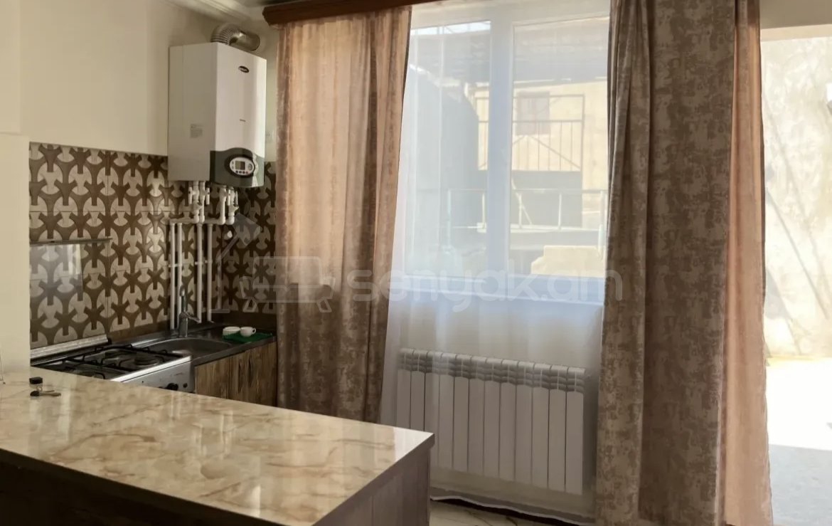 2 Սենյականոց Բնակարան Քարե Շենքում, 57քմ, 1/1 հարկ, Կապիտալ Վերանորոգված, Կահավորված