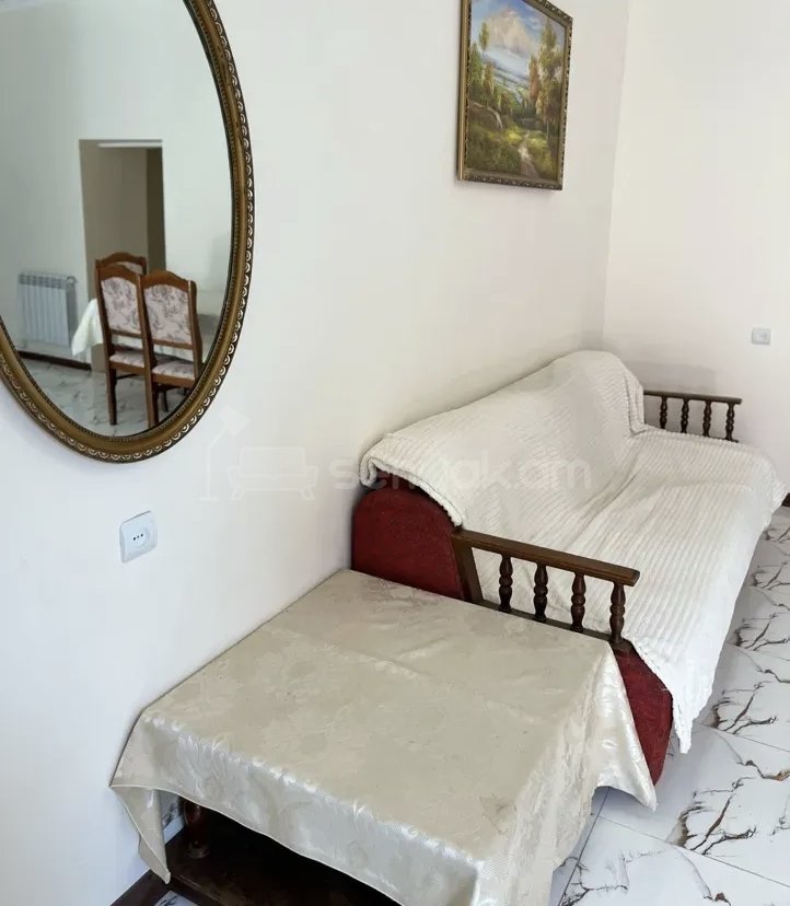 2 Սենյականոց Բնակարան Քարե Շենքում, 57քմ, 1/1 հարկ, Կապիտալ Վերանորոգված, Կահավորված