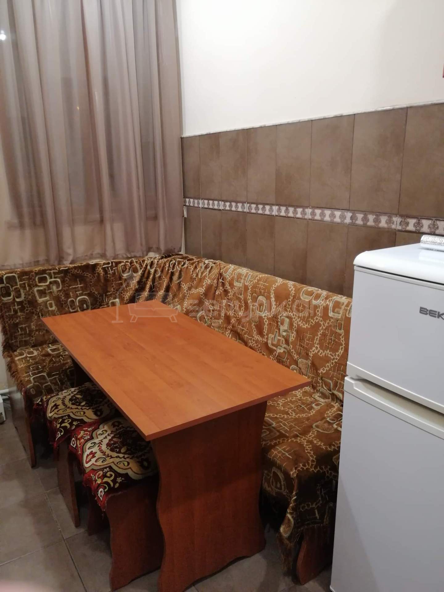 2 Սենյականոց Բնակարան Քարե Շենքում, 61քմ, 1/9 հարկ, Կապիտալ Վերանորոգված, Կահավորված, Արևկող