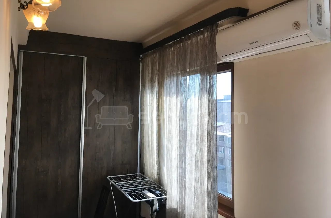 1 Սենյականոց Բնակարան Քարե Շենքում, 48քմ, 1/5 հարկ, Կապիտալ Վերանորոգված, Կահավորված, Արևկող