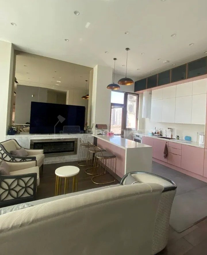 3 Սենյականոց Բնակարան Նորակառույցում, 120քմ, 9/9 հարկ, Դիզայներական Վերանորոգված