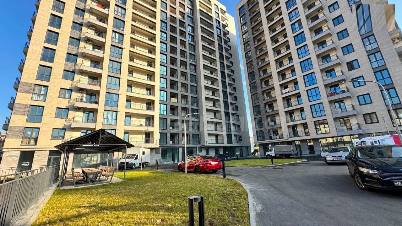 2 Սենյականոց Բնակարան, 51քմ, 3/14 հարկ, Զրոյական Վիճակում