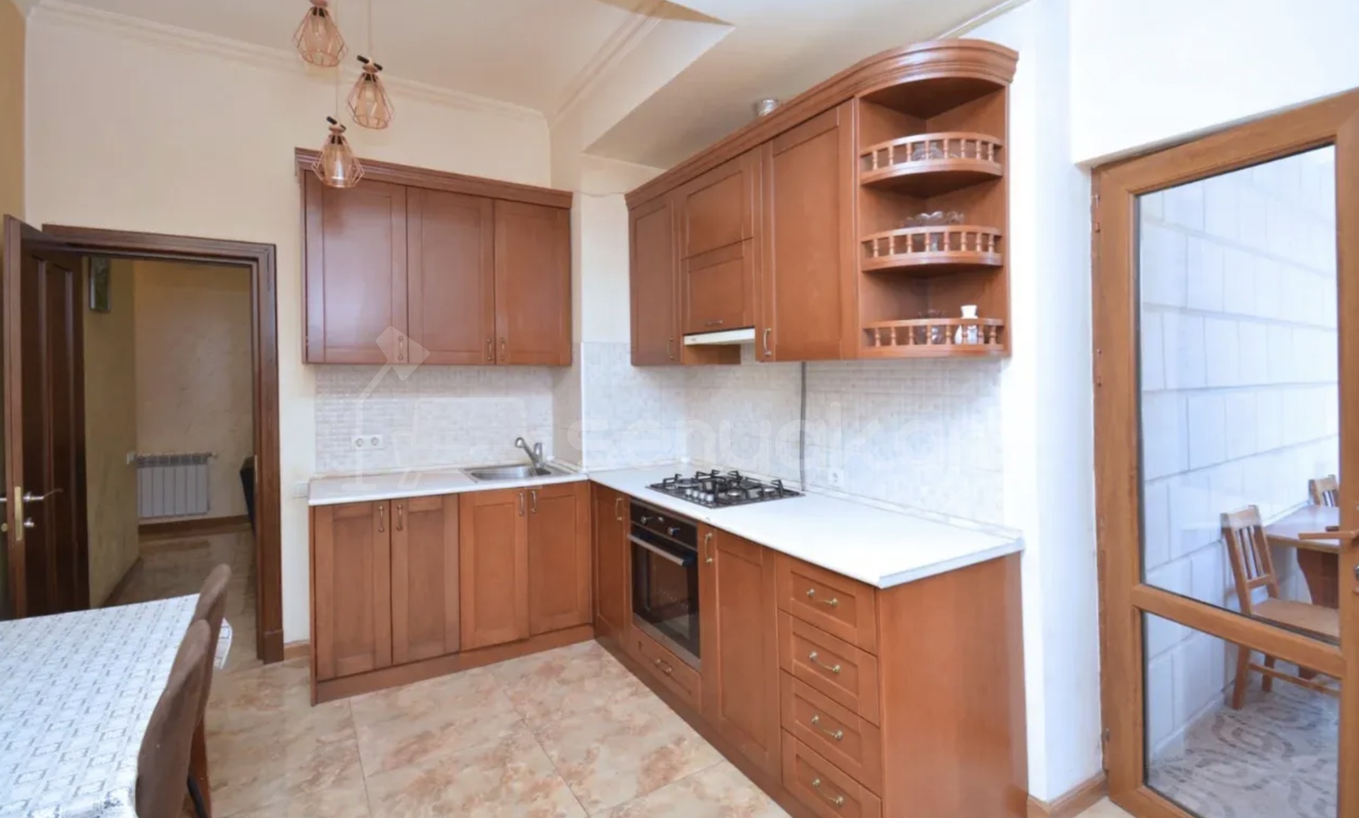 3 Սենյականոց Բնակարան, 104քմ, 4/16 հարկ, Կապիտալ Վերանորոգված