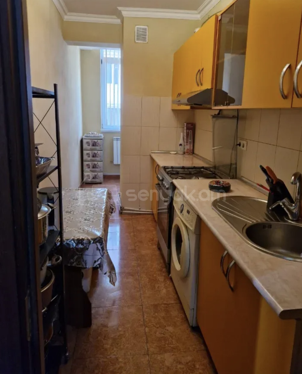 2 Սենյականոց Բնակարան Քարե Շենքում, 66քմ, 2/5 հարկ, Կապիտալ Վերանորոգված