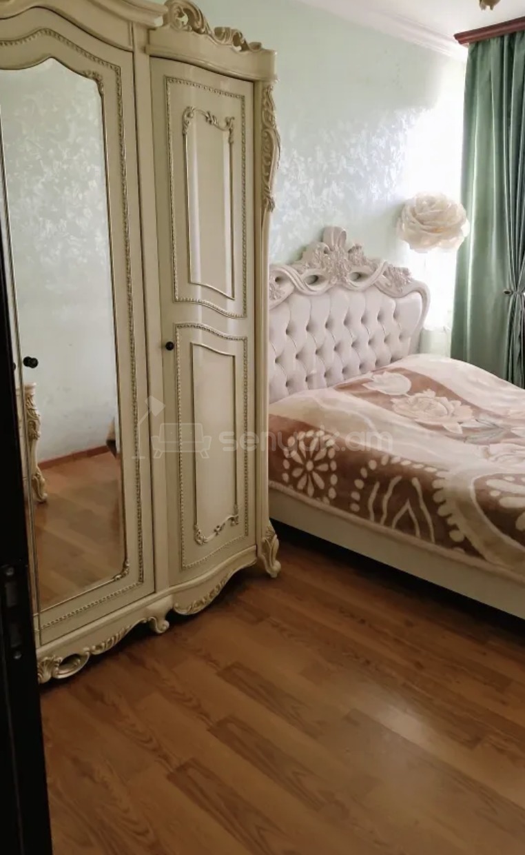 2 Սենյականոց Բնակարան Քարե Շենքում, 66քմ, 2/5 հարկ, Կապիտալ Վերանորոգված