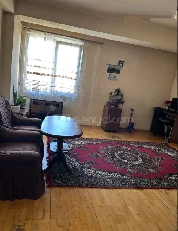 3 Սենյականոց Բնակարան, 80քմ, 7/14 հարկ, Նորմալ Վիճակում