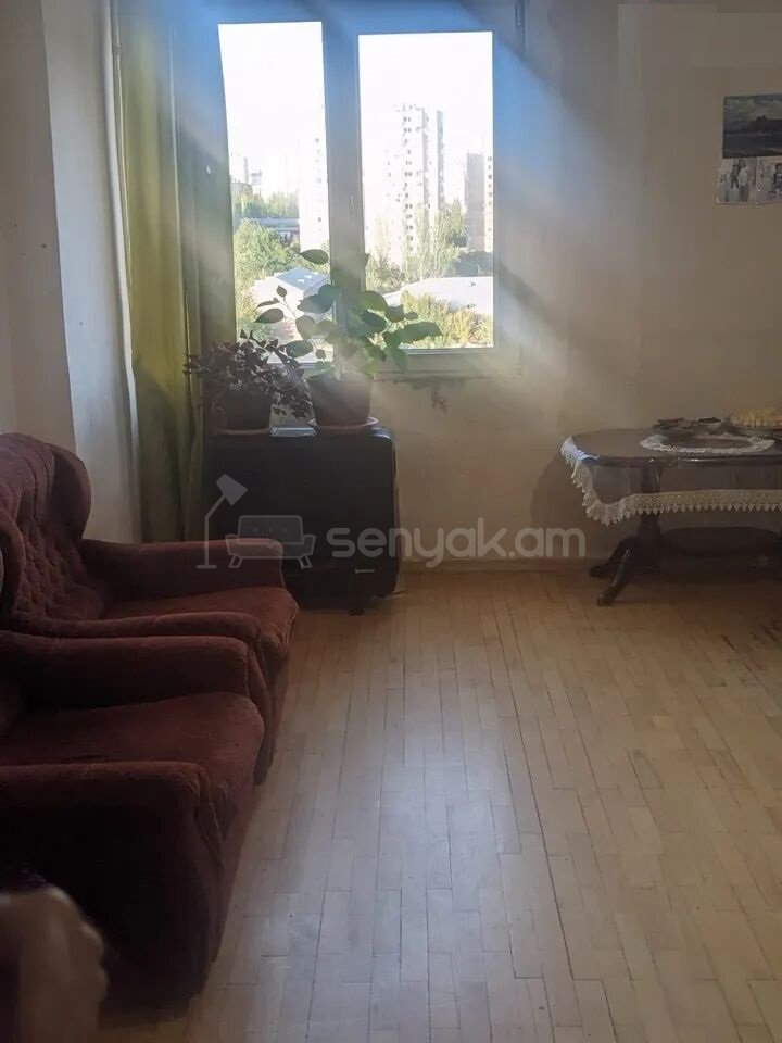 3 Սենյականոց Բնակարան, 80քմ, 7/14 հարկ, Նորմալ Վիճակում