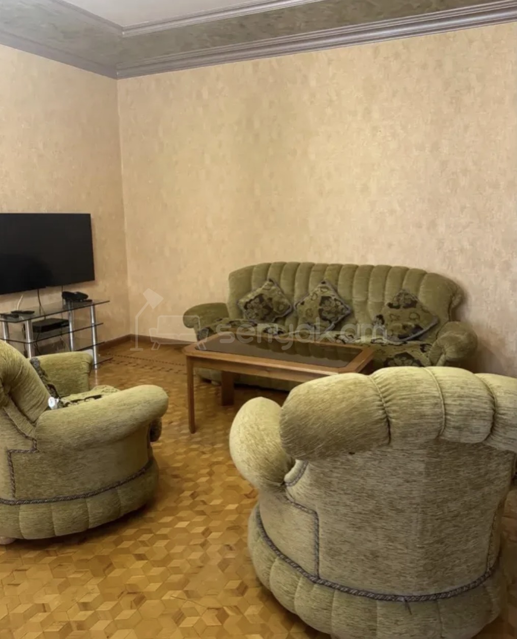 3 Սենյականոց Բնակարան Քարե Շենքում, 90քմ, 5/5 հարկ, Կոսմետիկ Վերանորոգված, Կահավորված