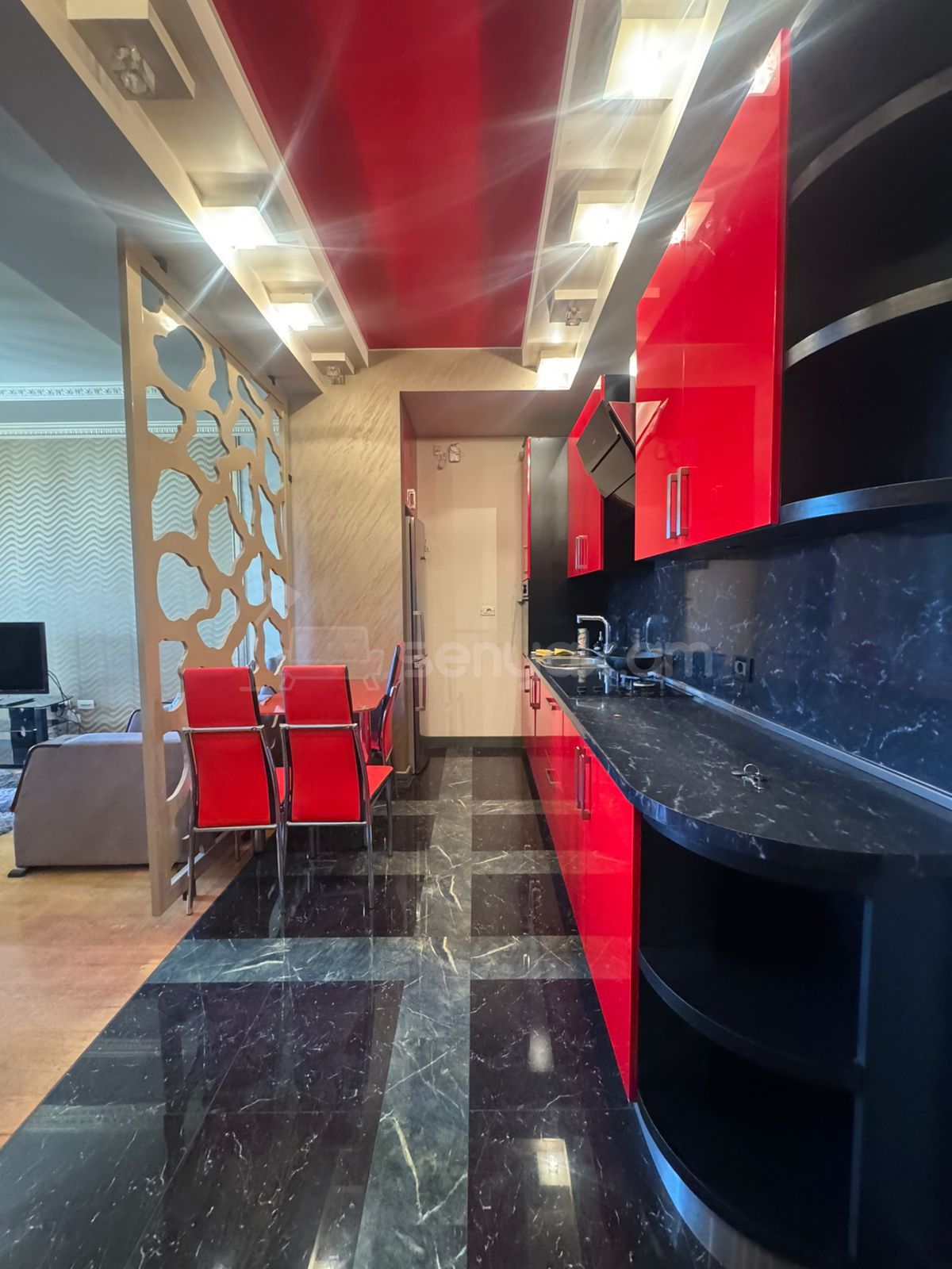 3 Սենյականոց Բնակարան, 93քմ, 5/9 հարկ, Կապիտալ Վերանորոգված