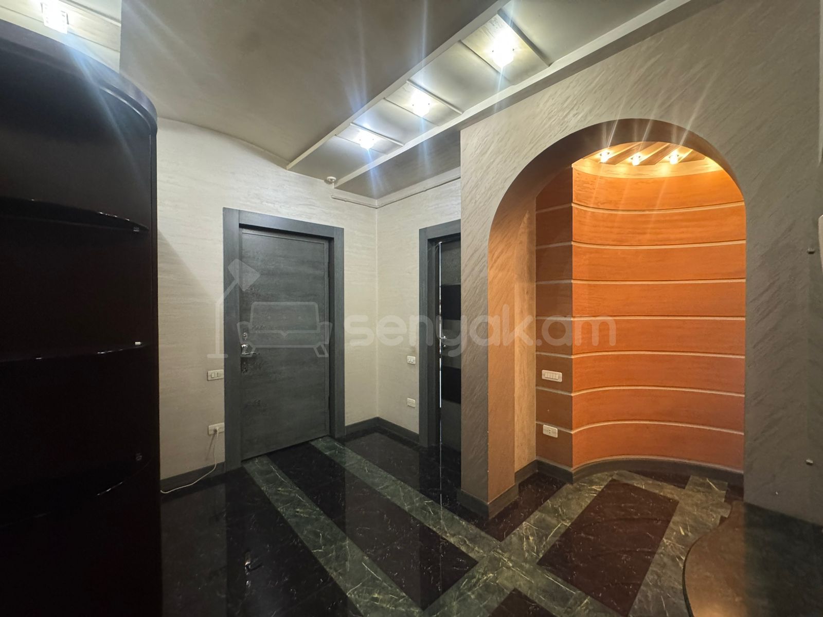 3 Սենյականոց Բնակարան, 93քմ, 5/9 հարկ, Կապիտալ Վերանորոգված