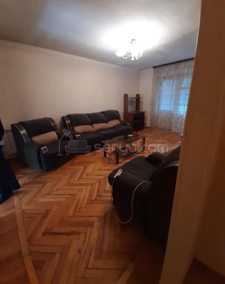 2 Սենյականոց Բնակարան Քարե Շենքում, 57քմ, 5/5 հարկ, Նորմալ Վիճակում