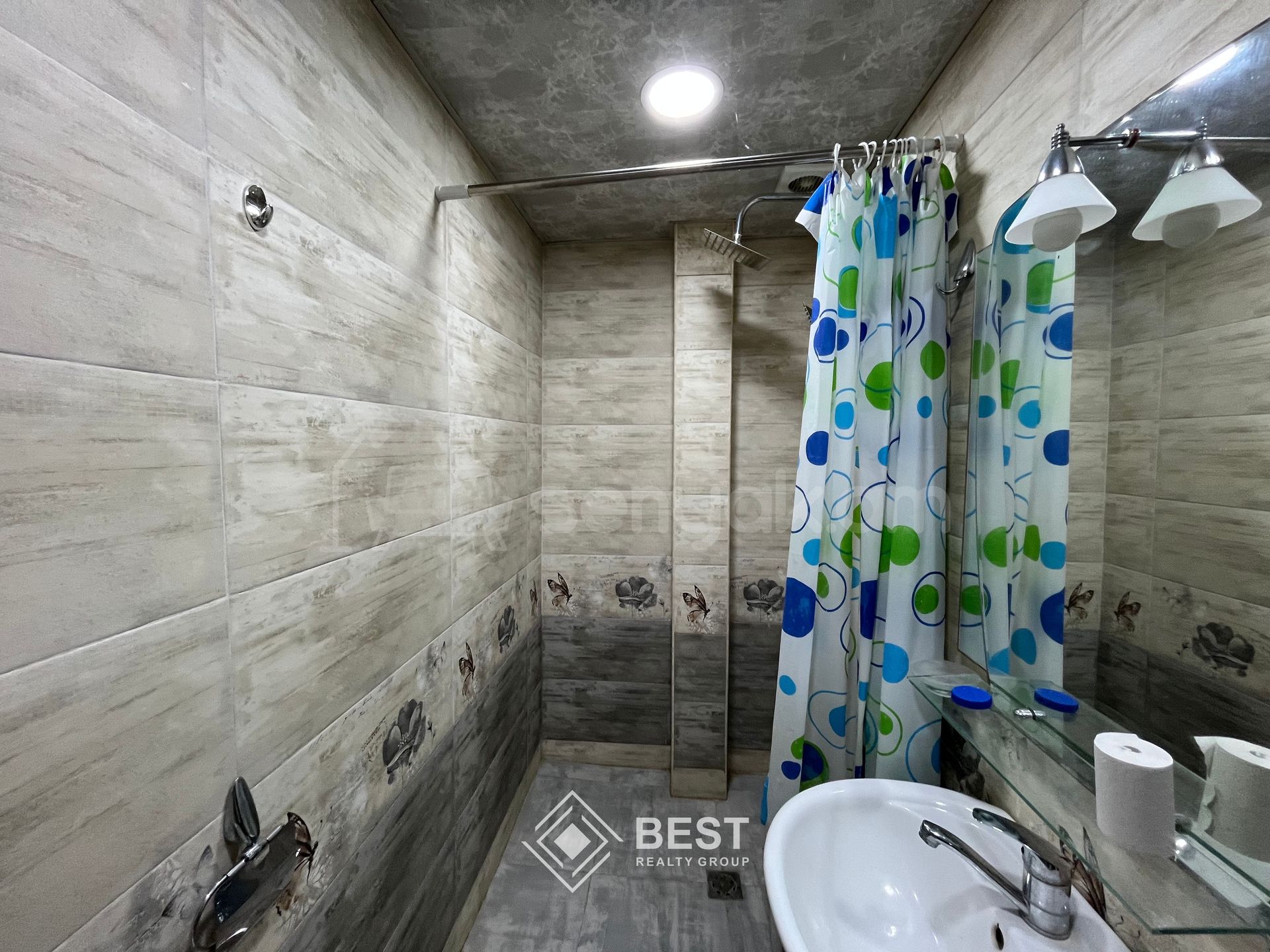 2 Սենյականոց Բնակարան Քարե Շենքում, 52քմ, 6/6 հարկ, Կապիտալ Վերանորոգված, Կահավորված, Արևկող