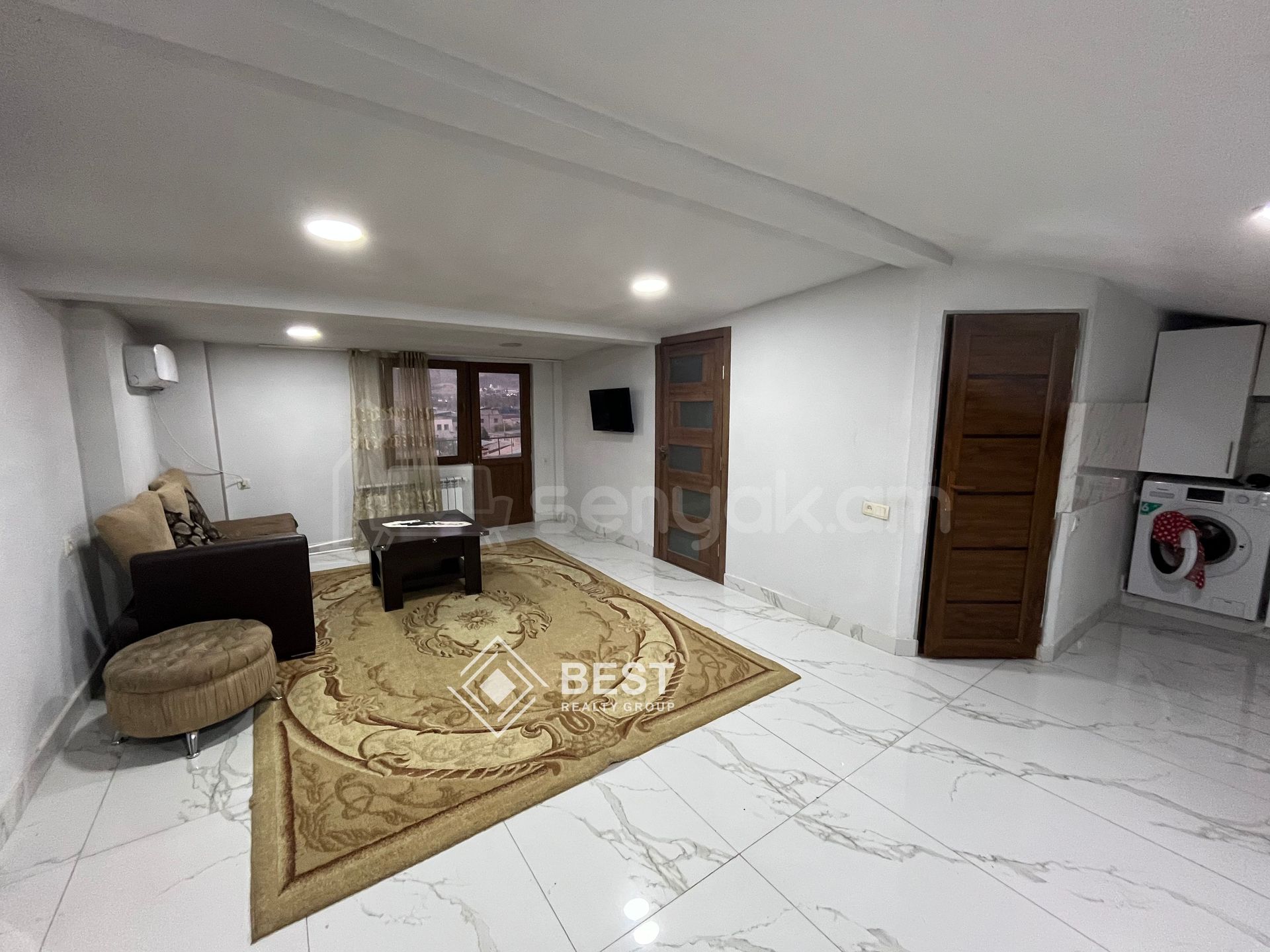 2 Սենյականոց Բնակարան Քարե Շենքում, 52քմ, 6/6 հարկ, Կապիտալ Վերանորոգված, Կահավորված, Արևկող