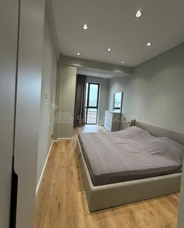 3 Սենյականոց Բնակարան Նորակառույցում, 76քմ, 5/15 հարկ, Դիզայներական Վերանորոգված