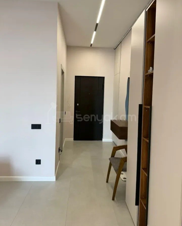 3 Սենյականոց Բնակարան Նորակառույցում, 76քմ, 5/15 հարկ, Դիզայներական Վերանորոգված