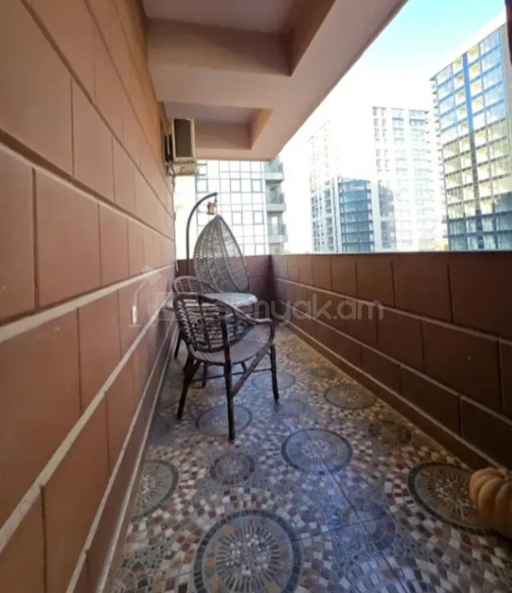 3 Սենյականոց Բնակարան Նորակառույցում, 105քմ, 8/16 հարկ, Կապիտալ Վերանորոգված