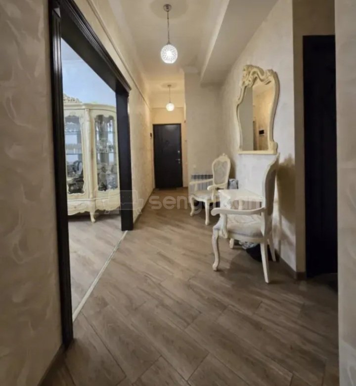 3 Սենյականոց Բնակարան Նորակառույցում, 105քմ, 8/16 հարկ, Կապիտալ Վերանորոգված