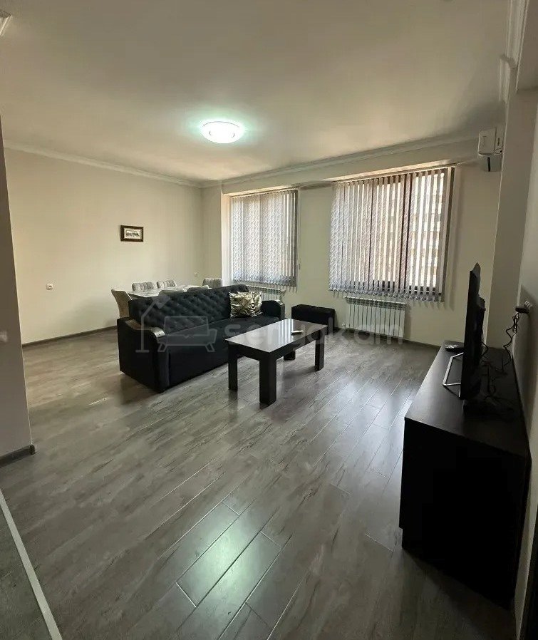 2 Սենյականոց Բնակարան Նորակառույցում, 56քմ, 5/10 հարկ, Կապիտալ Վերանորոգված