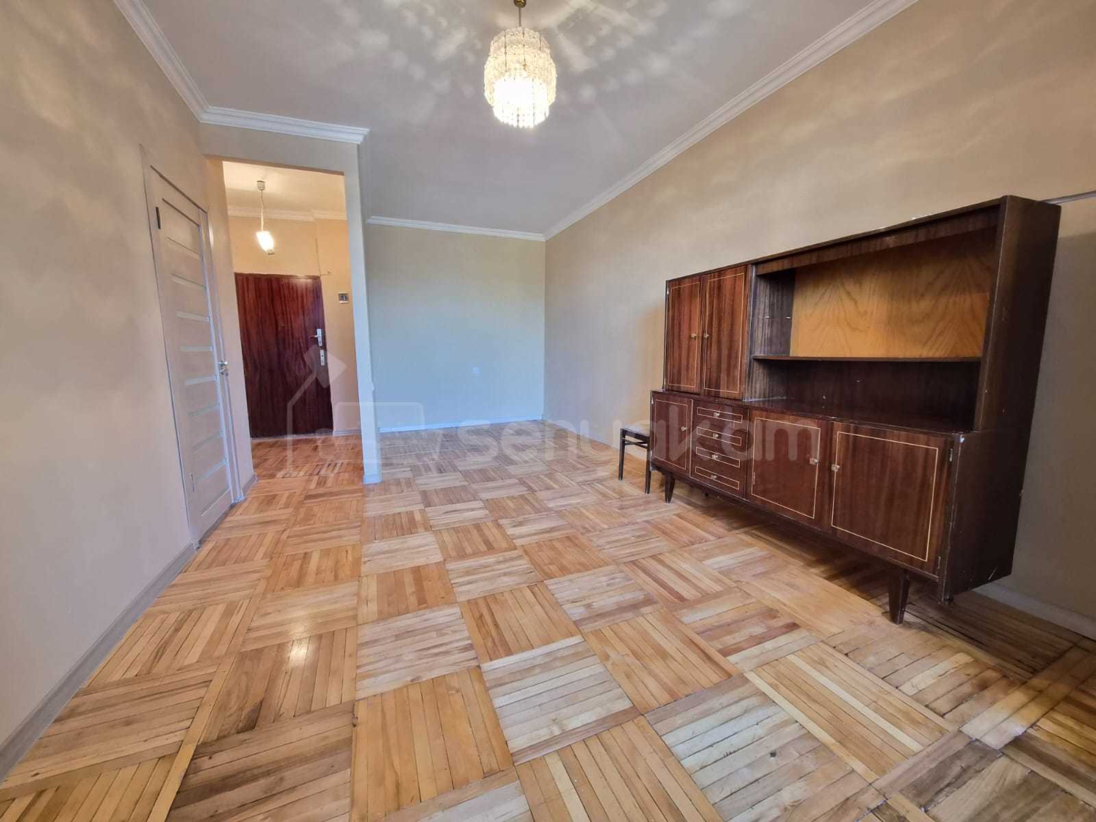 2 Սենյականոց Բնակարան, 41քմ, 2/9 հարկ, Կոսմետիկ Վերանորոգված