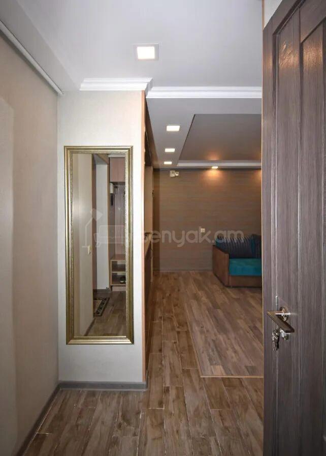 2 Սենյականոց Բնակարան, 38քմ, 3/5 հարկ, Դիզայներական Վերանորոգված