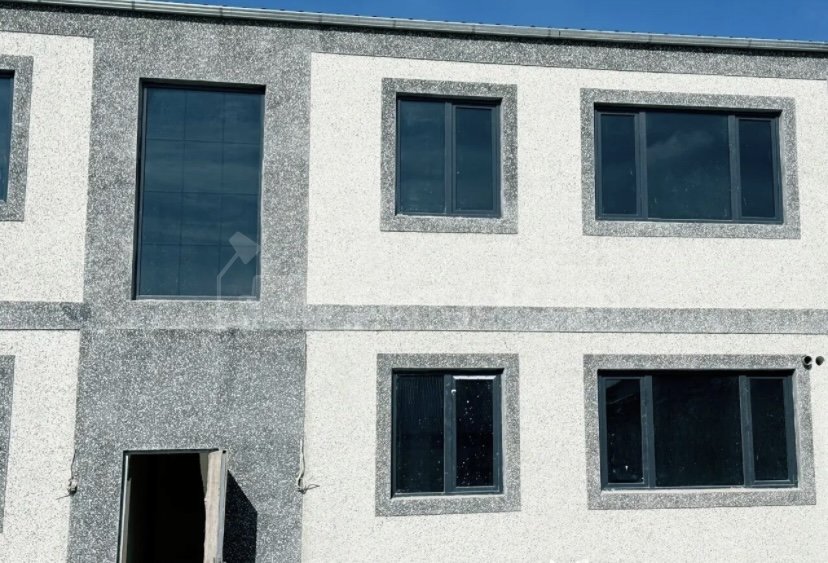 2 Սենյականոց Բնակարան Նորակառույց Քարե Շենքում, 50քմ, 1/2 հարկ, Նորմալ Վիճակում