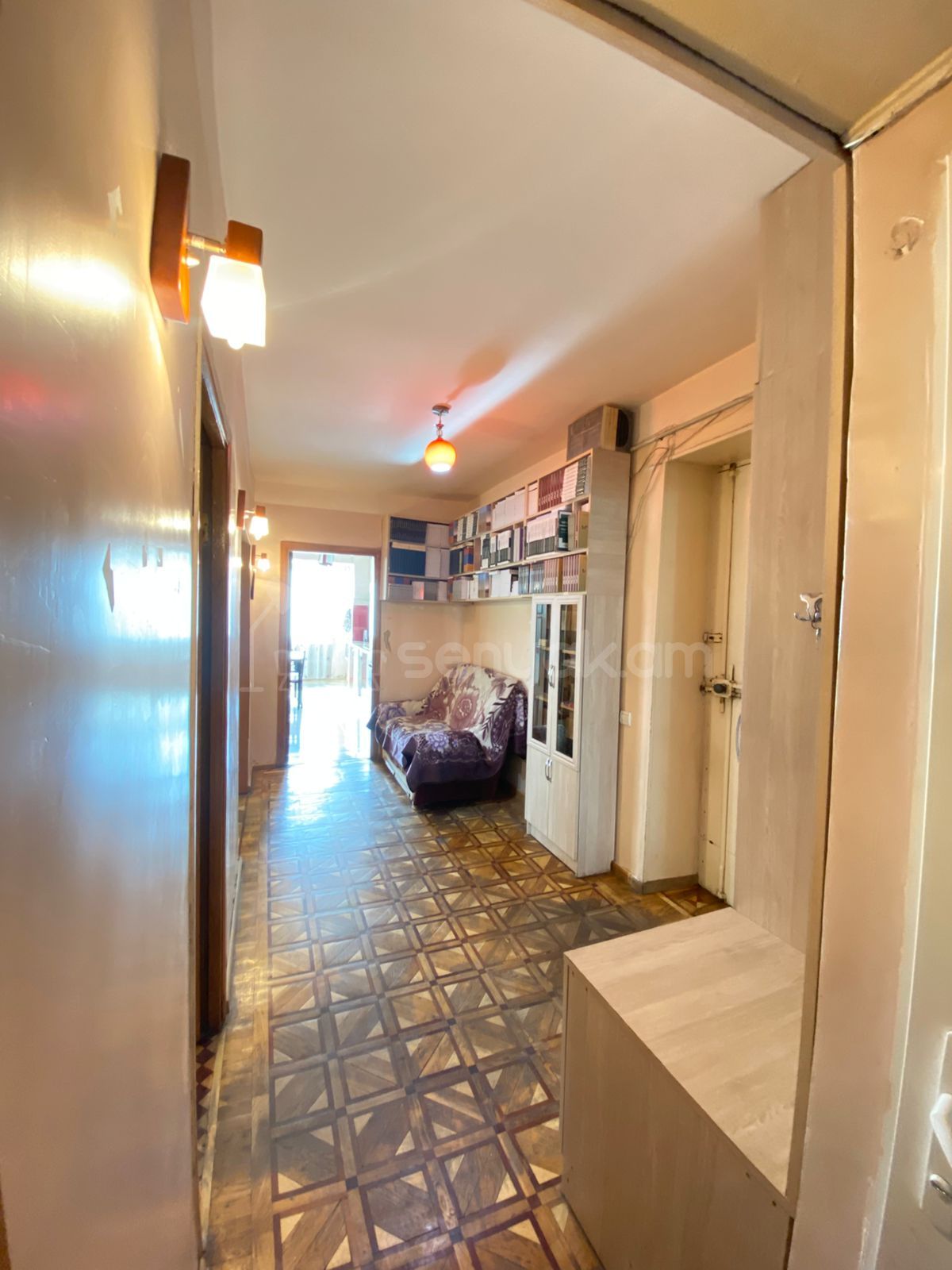 3 Սենյականոց Բնակարան Քարե Շենքում, 75քմ, 4/5 հարկ, Նորմալ Վիճակում