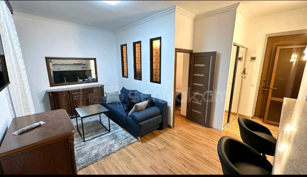 2 Սենյականոց Բնակարան Քարե Շենքում, 50քմ, 5/5 հարկ, Կապիտալ Վերանորոգված, Կահավորված, Արևկող