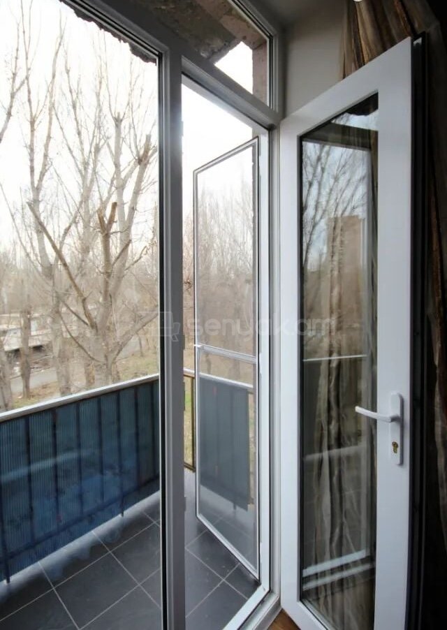 2 Սենյականոց Բնակարան Քարե Շենքում, 40քմ, 3/4 հարկ, Դիզայներական Վերանորոգված, Կահավորված