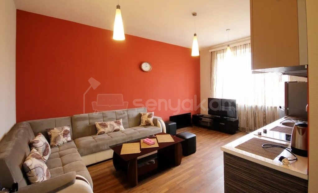 2 Սենյականոց Բնակարան Քարե Շենքում, 40քմ, 3/4 հարկ, Դիզայներական Վերանորոգված, Կահավորված