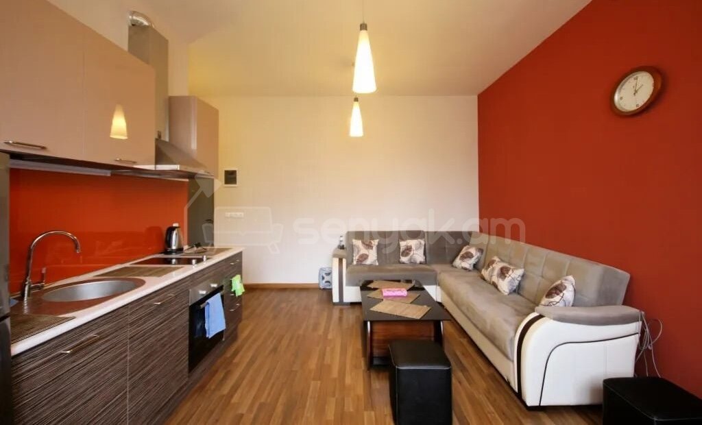 2 Սենյականոց Բնակարան Քարե Շենքում, 40քմ, 3/4 հարկ, Դիզայներական Վերանորոգված, Կահավորված