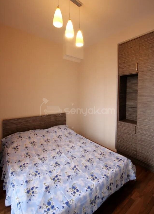 2 Սենյականոց Բնակարան Քարե Շենքում, 40քմ, 3/4 հարկ, Դիզայներական Վերանորոգված, Կահավորված