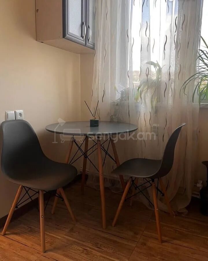 1 Սենյականոց Բնակարան, 43քմ, 6/10 հարկ, Կապիտալ Վերանորոգված, Կահավորված