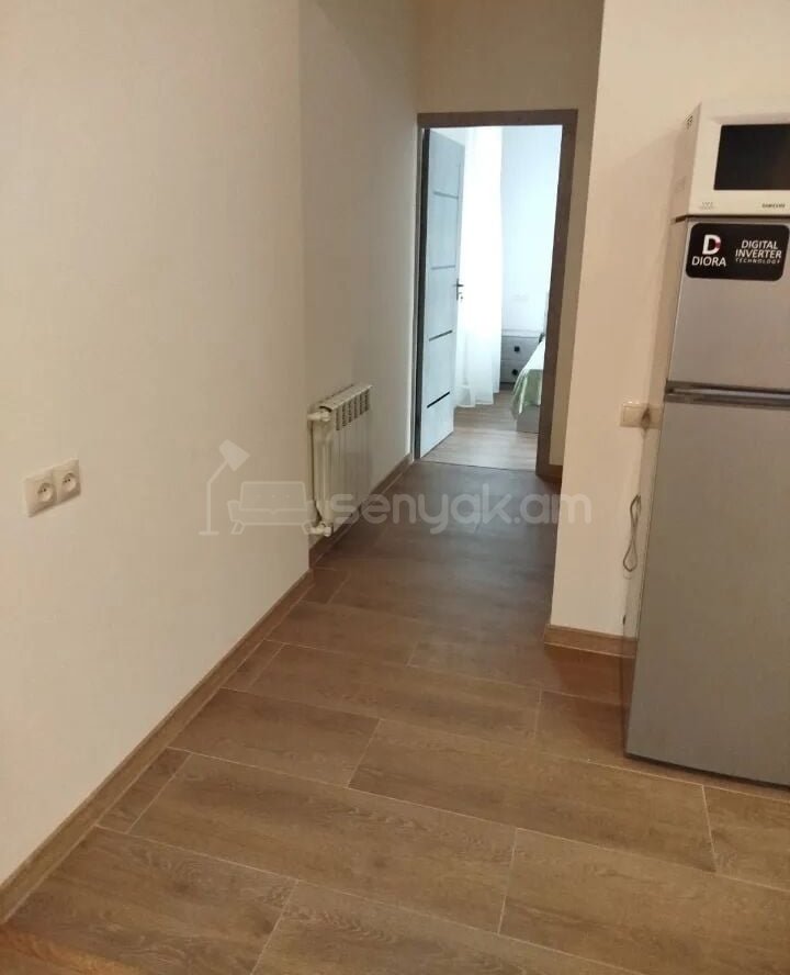 2 Սենյականոց Բնակարան Քարե Շենքում, 55քմ, 3/3 հարկ, Կապիտալ Վերանորոգված, Կահավորված