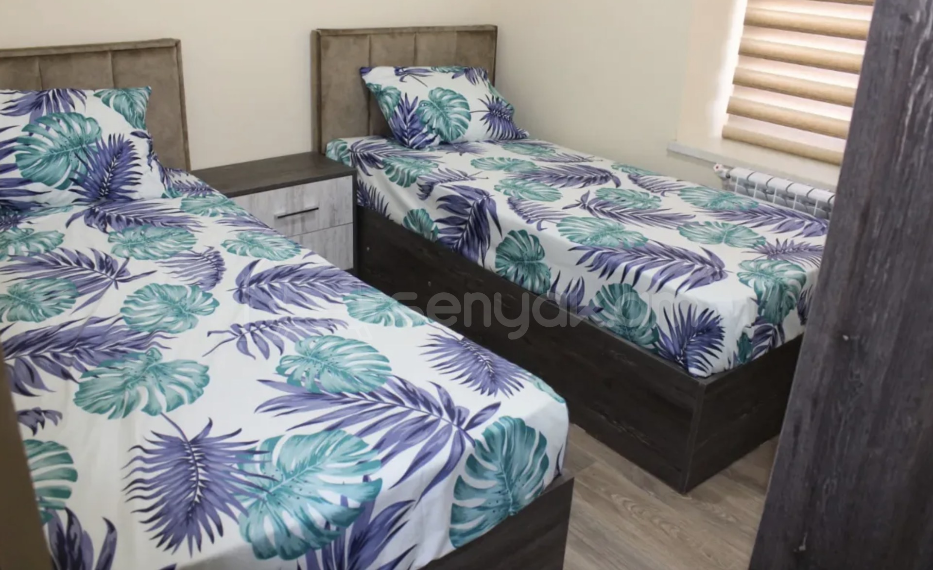 3 Սենյականոց Բնակարան Քարե Շենքում, 81քմ, 3/3 հարկ, Կապիտալ Վերանորոգված, Կահավորված